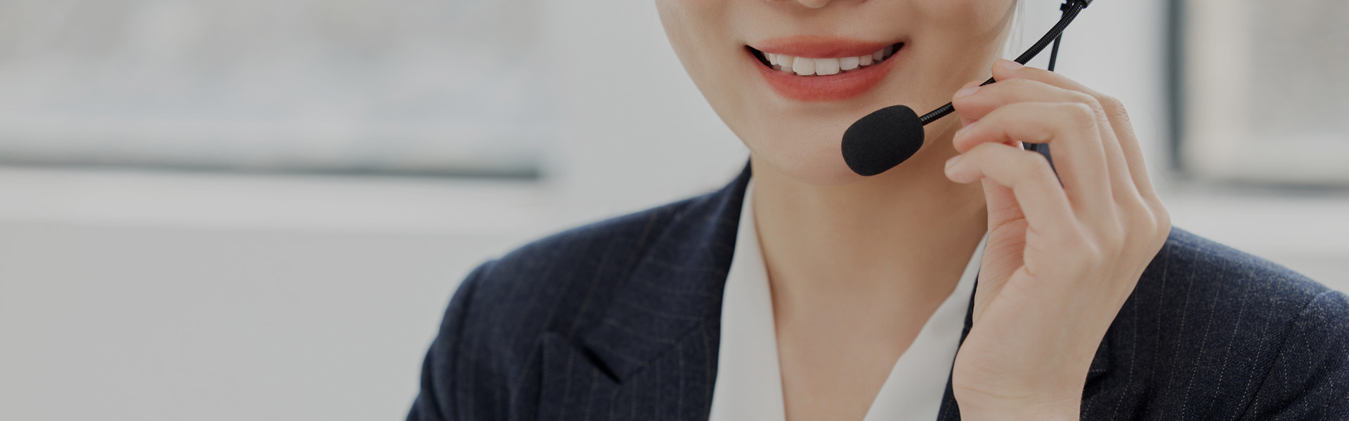 聯(lián)絡(luò)我們